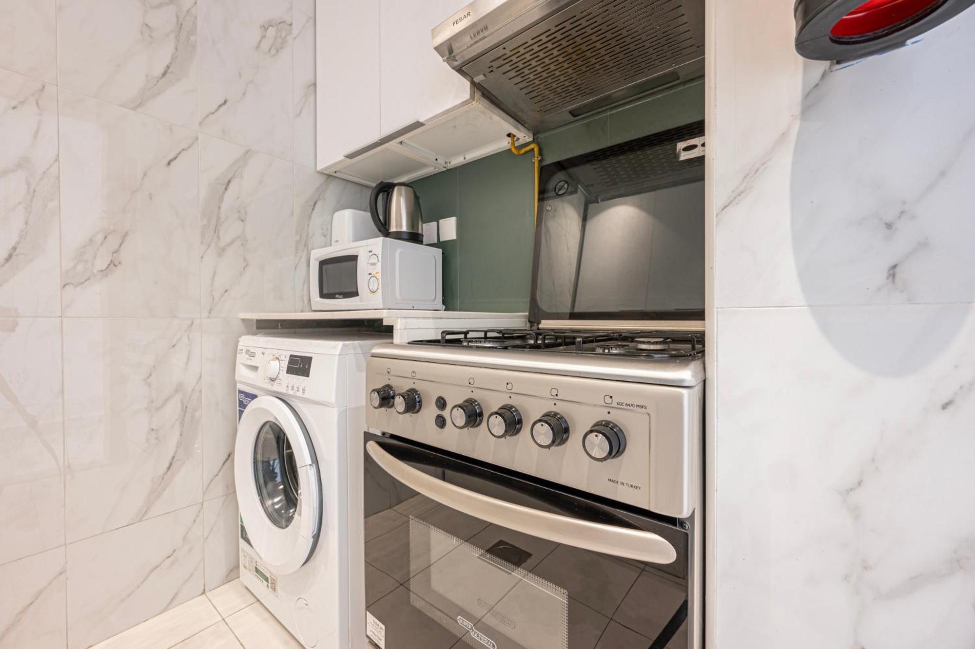 شقة Luxury In Dubailand - *
