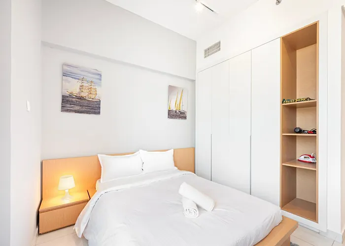 Luxury Studio In Dubailand - Central