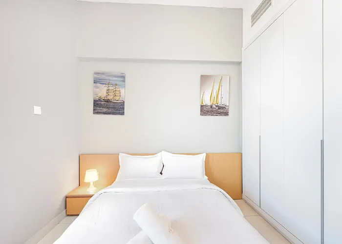 Luxury Studio In Dubailand - Central